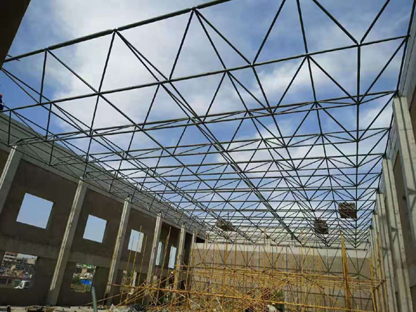 ���������ж�Ӫ��